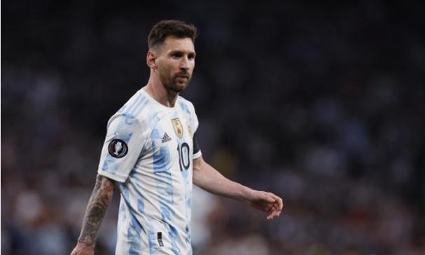 陈思诚是个好爸爸！推掉工作陪儿子比赛，网友：父子俩长得好像啊